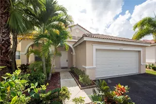 4015 Palm Pl, Weston, FL 33331 - Photo 1