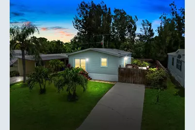 8011 SE Skylark Avenue, Hobe Sound, FL 33455 - Photo 1