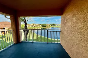 271 SW Palm Dr, Port Saint Lucie, FL 34986 - Photo 1