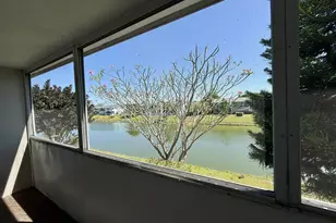 92 Northampton E, West Palm Beach, FL 33417 - Photo 1