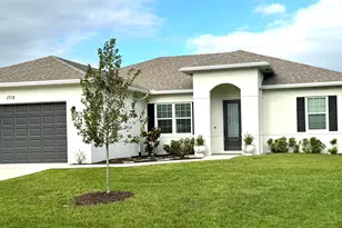 1719 SW Bradway Ln, Port Saint Lucie, FL 34953 - Photo 1