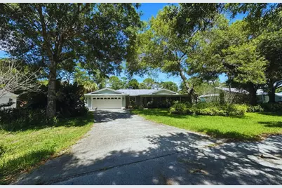 2725 47th Avenue, Vero Beach, FL 32966 - Photo 1