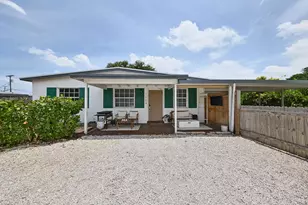 140 SE 9th Ave, Boynton Beach, FL 33435 - Photo 1
