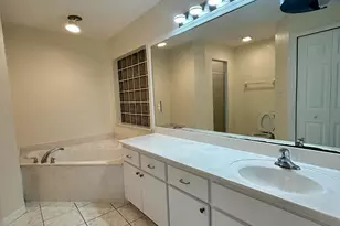 328 W Sugarland Cir, Clewiston, FL 33440 - Photo 1