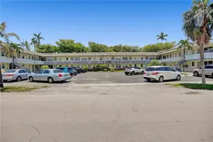 1551 N 12th Ct, Hollywood, FL 33019 - Photo 1