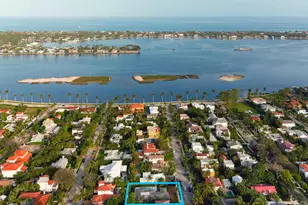 233 Almeria Rd, West Palm Beach, FL 33405 - Photo 1