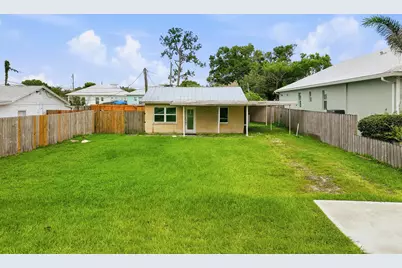 996 SW 34th Terrace, Palm City, FL 34990 - Photo 1
