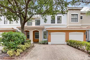114 E Astor Circle E, Delray Beach, FL 33484 - Photo 1
