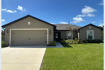 2562 SE Kaycee Court, Port Saint Lucie, FL 34952 - Photo 1