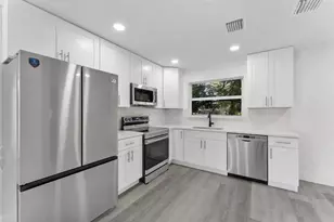 307 NW 6th St, Deerfield Beach, FL 33441 - Photo 1