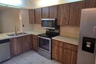 170 SE 7th Street SE, Deerfield Beach, FL 33441 - Photo 1
