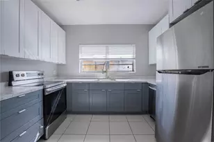 121 NW 36th St, Oakland Park, FL 33309 - Photo 1