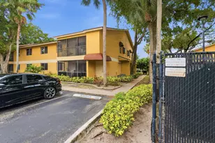 3031 N Oakland Forest Dr, Oakland Park, FL 33309 - Photo 1