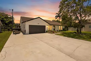 1273 NW 11th St, Boynton Beach, FL 33426 - Photo 1