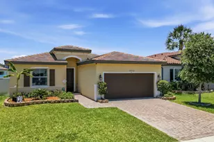 12552 NW Toblin Ln, Port Saint Lucie, FL 34987 - Photo 1