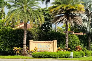 1407 E Lakeview Dr Dr E, Royal Palm Beach, FL 33411 - Photo 1