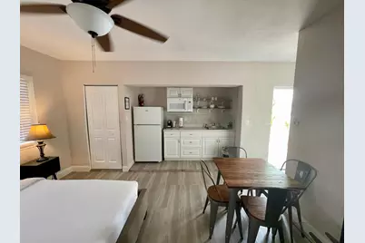 828 NE 17th Avenue #1a, Fort Lauderdale, FL 33304 - Photo 1