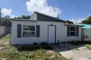 1214 Highview Rd, Lake Worth, FL 33462 - Photo 1