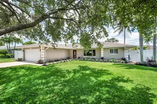 11832 Banyan St, Palm Beach Gardens, FL 33410 - Photo 1