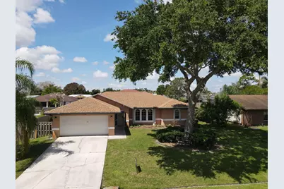 790 SE Ablett Lane, Port Saint Lucie, FL 34984 - Photo 1