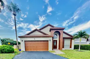 54 Egret Way, Boynton Beach, FL 33436 - Photo 1