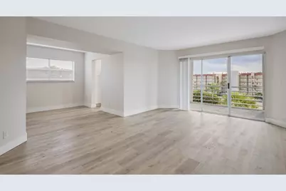 3590 Via Poinciana #501, Lake Worth, FL 33467 - Photo 1