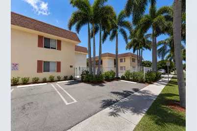 515 S Sequoia Drive #109, West Palm Beach, FL 33409 - Photo 1