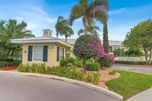 32 Colonial Club Dr, Boynton Beach, FL 33435 - Photo 1