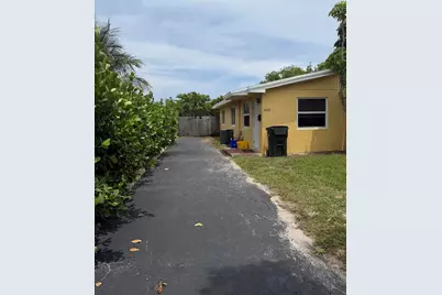 1643 NE 3rd Avenue, Delray Beach, FL 33444 - Photo 1