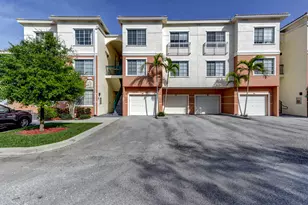 2210 Myrtlewood Cir E, Palm Beach Gardens, FL 33418 - Photo 1