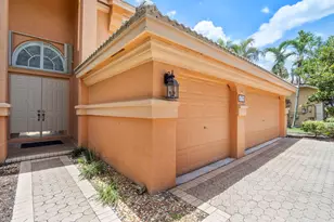 6370 Stonehurst Cir, Lake Worth, FL 33467 - Photo 1