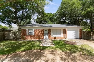 1135 38th Ave, Vero Beach, FL 32960 - Photo 1