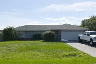 1126 SW Del Rio Blvd, Port Saint Lucie, FL 34953 - Photo 1