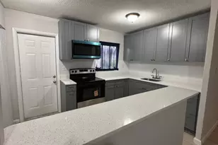 322 SW 2nd St, Pompano Beach, FL 33060 - Photo 1
