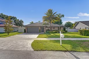 800 Blue Ridge Way, Davie, FL 33325 - Photo 1
