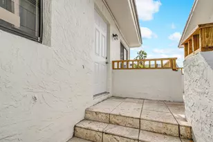 652 Hernando St, Fort Pierce, FL 34949 - Photo 1