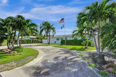 604 NE 25th Avenue, Pompano Beach, FL 33062 - Photo 1