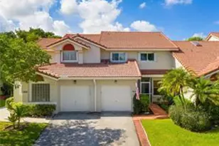 7610 Pinewalk Dr S, Margate, FL 33063 - Photo 1