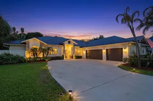 1024 SW Catalina St, Palm City, FL 34990 - Photo 1