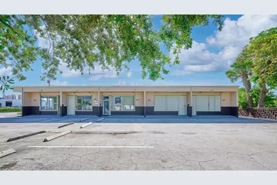 1620 Avenue E, West Palm Beach, FL  - Photo 1