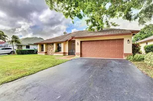 18324 181st Cir S, Boca Raton, FL 33498 - Photo 1