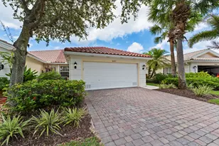 8457 SE Retreat Dr, Hobe Sound, FL 33455 - Photo 1