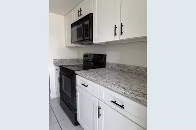 1913 NE 2nd Street #1, Pompano Beach, FL 33060 - Photo 1