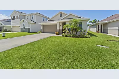 5435 NW Pine Trail Circle, Port Saint Lucie, FL 34983 - Photo 1