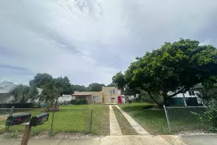 637 46th St, West Palm Beach, FL 33407 - Photo 1