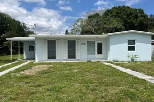 213 NE Prima Vista Blvd, Port Saint Lucie, FL 34983 - Photo 1