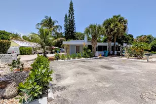 3813 N Old Dixie Hwy, Delray Beach, FL 33483 - Photo 1