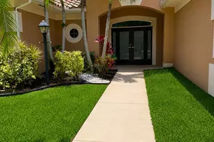 10114 Hunt Club Ln, Palm Beach Gardens, FL 33418 - Photo 1