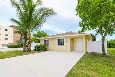 289 SW 3rd Court, Deerfield Beach, FL 33441 - Photo 1
