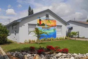 910 E Coast Ave, Lantana, FL 33462 - Photo 1